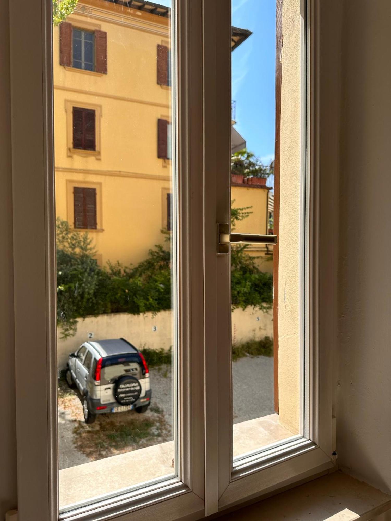 Centralissimo - Nuovo - Parcheggio Privato Perugia Eksteriør billede