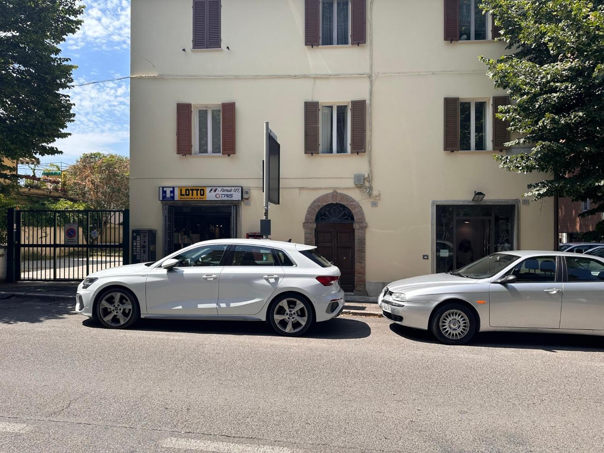 Centralissimo - Nuovo - Parcheggio Privato Perugia Eksteriør billede